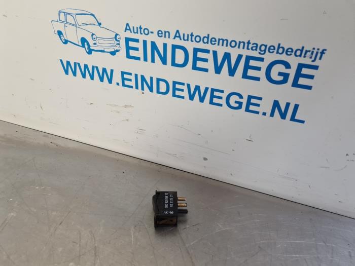 Fog light switch Mercedes 200300D 200 D 0008205810 MERCEDES