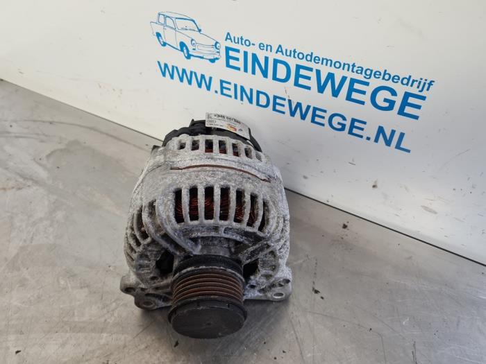 Usagé Dynamo Volkswagen New Beetle (9C1/9G1) 2.3 V5 20V Prix € 50,00 Règlement à la marge proposé par Auto- en demontagebedrijf Eindewege