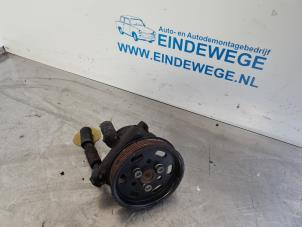 Used Power steering pump Volkswagen New Beetle (9C1/9G1) 2.3 V5 20V Price € 35,00 Margin scheme offered by Auto- en demontagebedrijf Eindewege