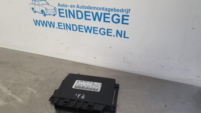 Begagnade PDC-modul Mercedes S (W220) 4.3 S-430 V8 24V Pris € 50,00 Marginaltabell erbjuds av Auto- en demontagebedrijf Eindewege