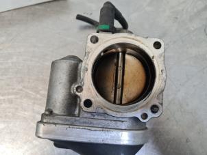 Drosselklappengehäuse van een Renault Megane II (BM/CM) 1.6 16V 2005