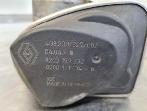 Drosselklappengehäuse van een Renault Megane II (BM/CM) 1.6 16V 2005