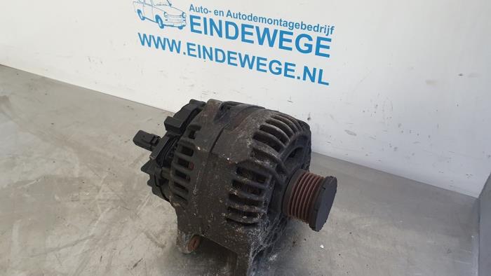 Used Dynamo Renault Laguna II (BG) 1.8 16V Price € 35,00 Margin scheme offered by Auto- en demontagebedrijf Eindewege