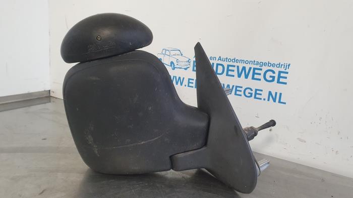 Skärmspegel, höger från en Peugeot Partner 1.9 D 1998