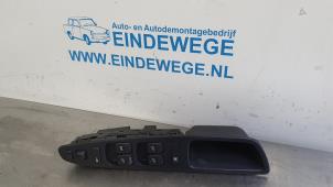 Używane Przelacznik combi okienny Volvo V40 (VW) 2.0 16V Cena € 25,00 Procedura marży oferowane przez Auto- en demontagebedrijf Eindewege