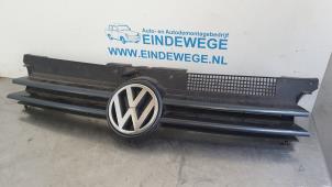 Usagé Calandre Volkswagen Golf IV (1J1) 1.4 16V Prix € 25,00 Règlement à la marge proposé par Auto- en demontagebedrijf Eindewege