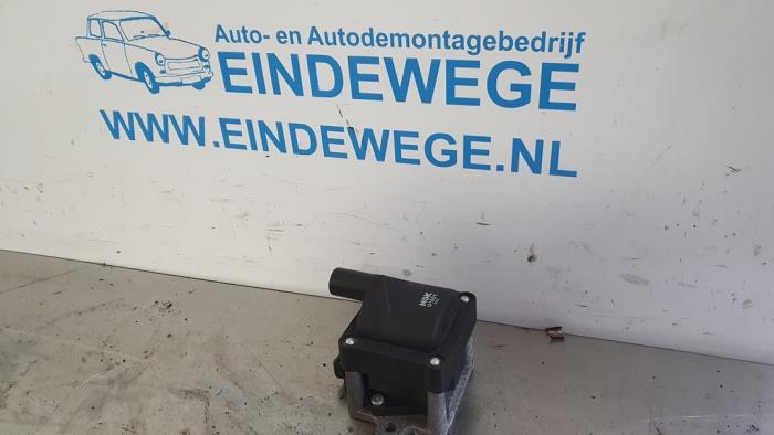 Usagé Bobine Volkswagen Polo III (6N1) 1.0i 45 Prix € 20,00 Règlement à la marge proposé par Auto- en demontagebedrijf Eindewege