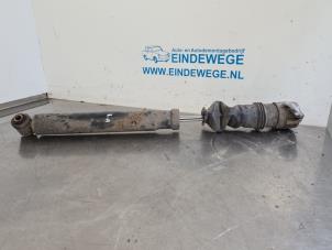 Used Rear shock absorber, left Peugeot 307 (3A/C/D) 1.4 Price € 20,00 Margin scheme offered by Auto- en demontagebedrijf Eindewege