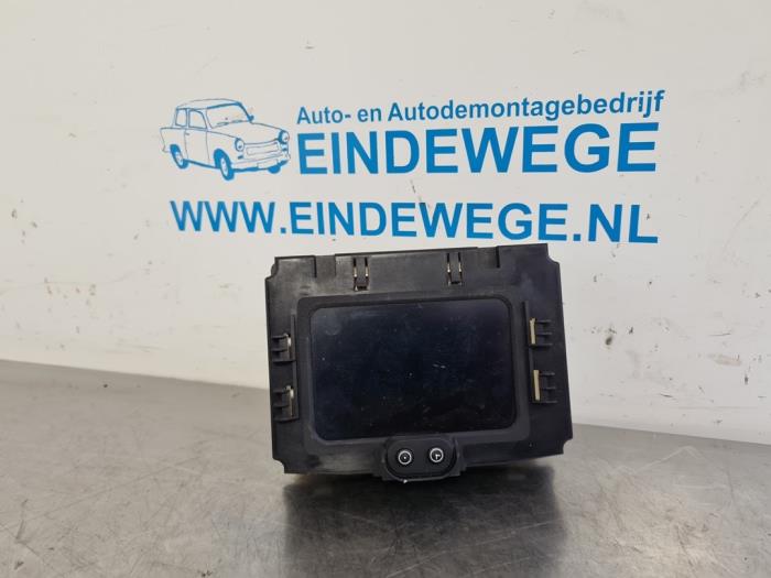 Begagnade Innerdisplay Opel Zafira (F75) 1.8 16V Pris € 25,00 Marginaltabell erbjuds av Auto- en demontagebedrijf Eindewege