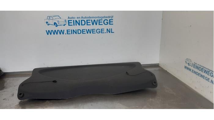 Gebrauchte Hutablage Ford Focus 1 1.6 16V Preis € 30,00 Margenregelung angeboten von Auto- en demontagebedrijf Eindewege