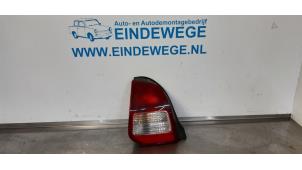 Używane Tylne swiatlo pozycyjne lewe Mitsubishi Colt (CJ) 1.6 GLXi 16V Cena na żądanie oferowane przez Auto- en demontagebedrijf Eindewege
