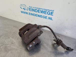 Used Front brake calliper, right BMW 3 serie (E90) 320i 16V Price € 35,00 Margin scheme offered by Auto- en demontagebedrijf Eindewege