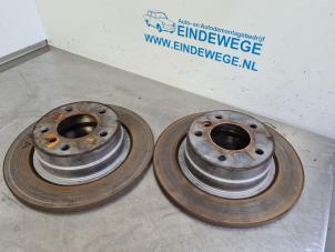 Used Rear brake disc BMW 3 serie (E90) 320i 16V Price € 30,00 Margin scheme offered by Auto- en demontagebedrijf Eindewege