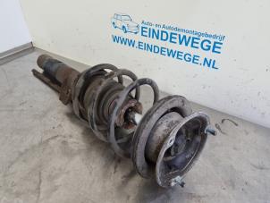 Used Front shock absorber rod, left BMW 3 serie (E90) 320i 16V Price € 50,00 Margin scheme offered by Auto- en demontagebedrijf Eindewege