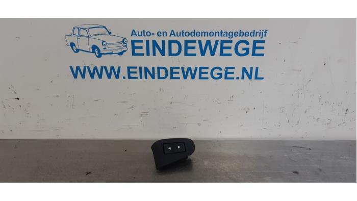 Używane Przelacznik combi okienny Fiat Stilo (192A/B) 1.6 16V 3-Drs. Cena € 10,00 Procedura marży oferowane przez Auto- en demontagebedrijf Eindewege