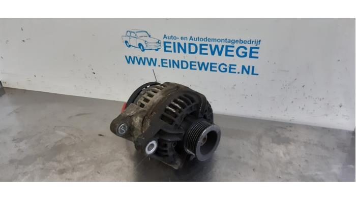Begagnade Dynamo Alfa Romeo 147 (937) 1.6 Twin Spark 16V Pris € 35,00 Marginaltabell erbjuds av Auto- en demontagebedrijf Eindewege
