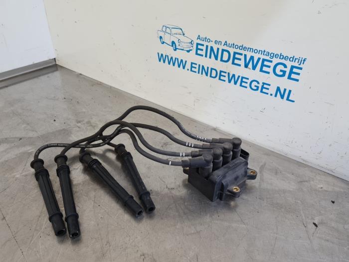 Usagé Bobine Renault Twingo II (CN) 1.2 16V Prix € 30,00 Règlement à la marge proposé par Auto- en demontagebedrijf Eindewege