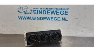 Usados Panel de control de calefacción BMW Mini One/Cooper (R50) 1.6 16V Cooper Precio € 30,00 Norma de margen ofrecido por Auto- en demontagebedrijf Eindewege