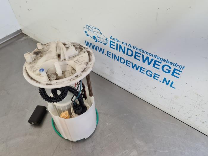 Gebrauchte Kraftstoffpumpe Elektrisch Fiat Stilo MW (192C) 1.6 16V Preis € 35,00 Margenregelung angeboten von Auto- en demontagebedrijf Eindewege