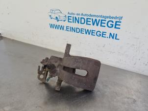 Used Rear brake calliper, left Renault Scénic II (JM) 1.6 16V Price € 35,00 Margin scheme offered by Auto- en demontagebedrijf Eindewege