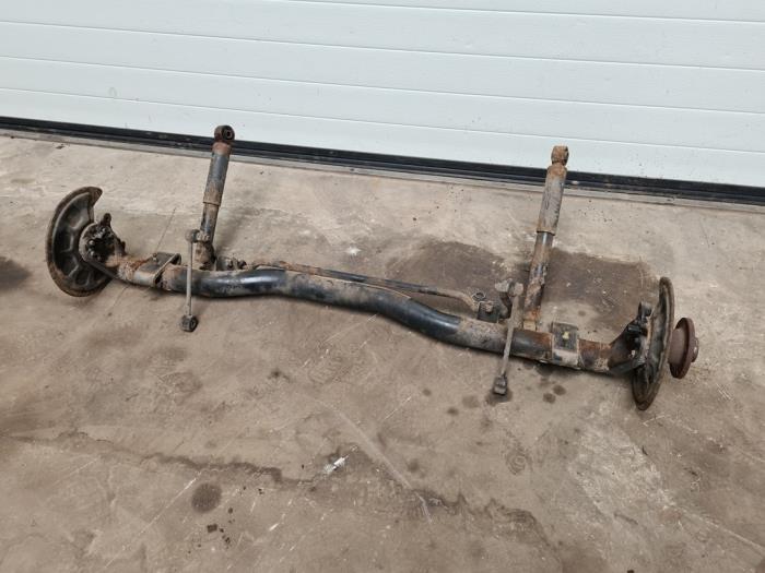 Gebrauchte Hinterachse Vorderradantrieb Volkswagen Caddy III (2KA,2KH,2CA,2CH) 2.0 SDI Preis € 100,00 Margenregelung angeboten von Auto- en demontagebedrijf Eindewege