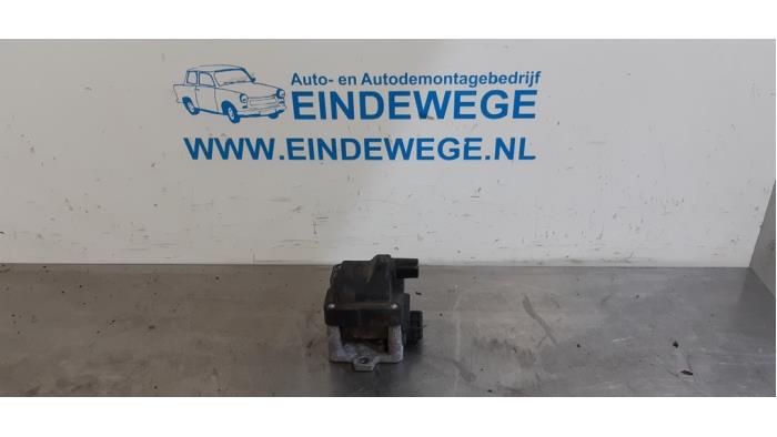 Gebrauchte Zündspule Volkswagen Polo III (6N1) 1.4i 60 Preis € 20,00 Margenregelung angeboten von Auto- en demontagebedrijf Eindewege