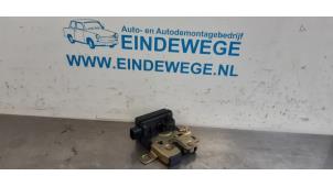 Used Tailgate lock mechanism Mini Mini Cooper S (R53) 1.6 16V Price € 40,00 Margin scheme offered by Auto- en demontagebedrijf Eindewege