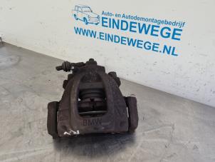 Used Front brake calliper, right Mini Mini Cooper S (R53) 1.6 16V Price € 35,00 Margin scheme offered by Auto- en demontagebedrijf Eindewege