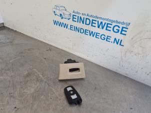 Used Electronic ignition key BMW 3 serie (E90) 316i 16V Price € 30,00 Margin scheme offered by Auto- en demontagebedrijf Eindewege
