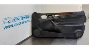 Używane Plyta drzwi prawych wersja 2-drzwiowa Mercedes CLK (W208) 2.3 230K 16V Cena € 30,00 Procedura marży oferowane przez Auto- en demontagebedrijf Eindewege