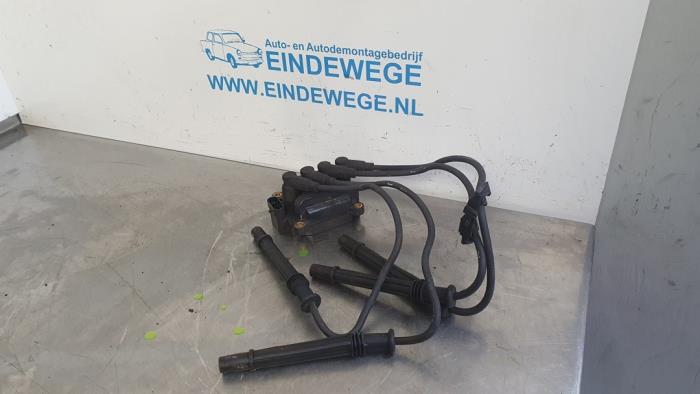 Usagé Bobine Renault Clio III Estate/Grandtour (KR) 1.2 16V 75 Prix € 30,00 Règlement à la marge proposé par Auto- en demontagebedrijf Eindewege