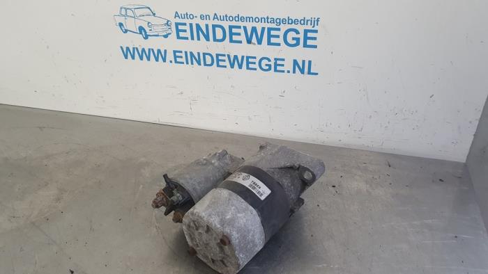 Used Starter Renault Clio III Estate/Grandtour (KR) 1.2 16V 75 Price € 30,00 Margin scheme offered by Auto- en demontagebedrijf Eindewege