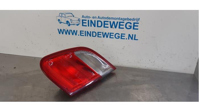 Taillight, right from a Mercedes-Benz CLK (W208) 2.3 230K 16V 2000