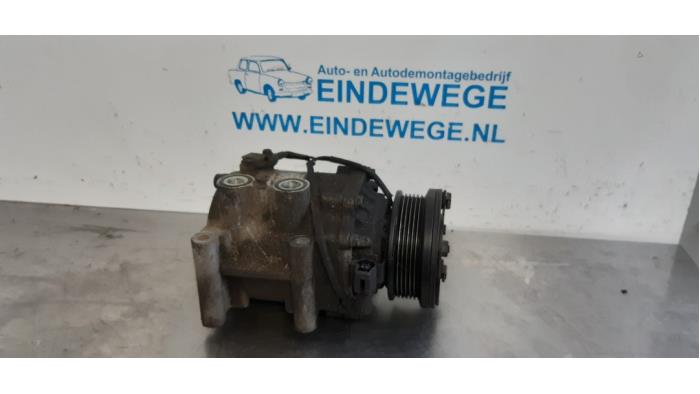 Usagé Pompe clim Ford Mondeo III 2.0 16V Prix € 65,00 Règlement à la marge proposé par Auto- en demontagebedrijf Eindewege