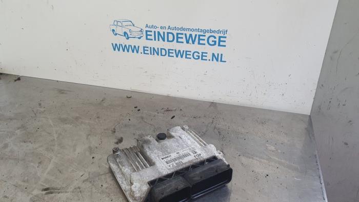 Used Engine management computer Opel Vectra C GTS 1.9 CDTI 120 Price € 100,00 Margin scheme offered by Auto- en demontagebedrijf Eindewege