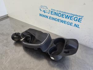 Used Gear stick cover Opel Corsa D 1.2 16V ecoFLEX Bi-Fuel Price € 20,00 Margin scheme offered by Auto- en demontagebedrijf Eindewege