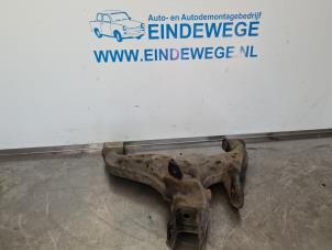 Used Rear lower wishbone, left Landrover Range Rover Sport (LS) 2.7 TDV6 24V Price € 50,00 Margin scheme offered by Auto- en demontagebedrijf Eindewege
