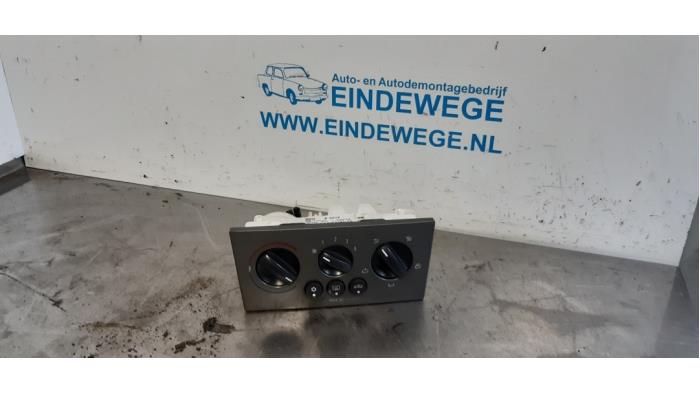 Begagnade Värmekontrollpanel Opel Meriva (A) 1.7 CDTI 16V Pris € 25,00 Marginaltabell erbjuds av Auto- en demontagebedrijf Eindewege