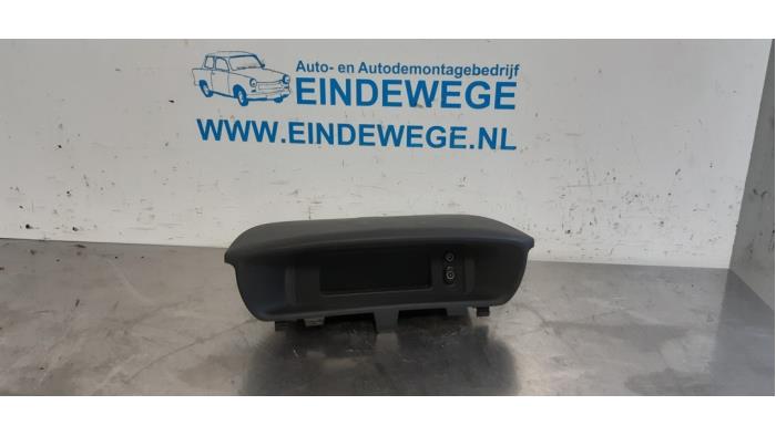 Begagnade Innerdisplay Opel Meriva (A) 1.7 CDTI 16V Pris € 25,00 Marginaltabell erbjuds av Auto- en demontagebedrijf Eindewege