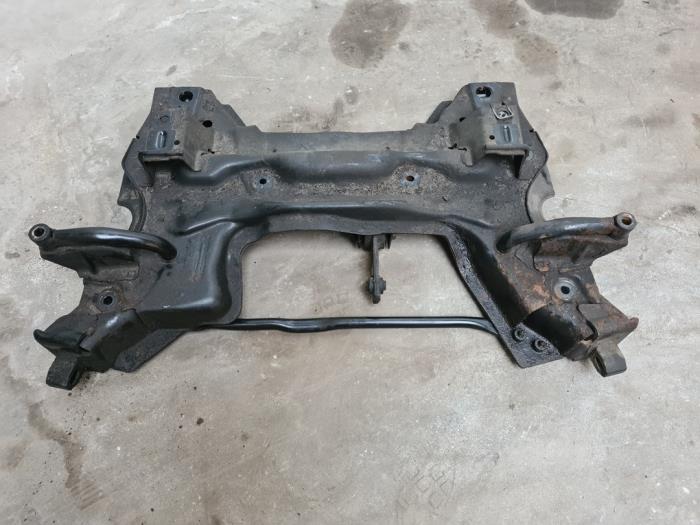 Used Subframe Peugeot 207/207+ (WA/WC/WM) 1.4 16V Price € 60,00 Margin scheme offered by Auto- en demontagebedrijf Eindewege