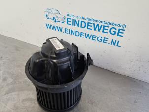 Używane Silnik wentylatora nagrzewnicy Peugeot 207/207+ (WA/WC/WM) 1.4 16V Cena € 30,00 Procedura marży oferowane przez Auto- en demontagebedrijf Eindewege