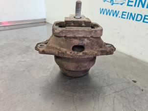 Support moteur d'un Land Rover Range Rover Sport (LS) 2.7 TDV6 24V 2006