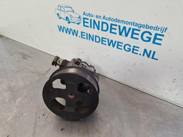 Usagé Pompe de direction Landrover Range Rover Sport (LS) 2.7 TDV6 24V Prix € 90,00 Règlement à la marge proposé par Auto- en demontagebedrijf Eindewege