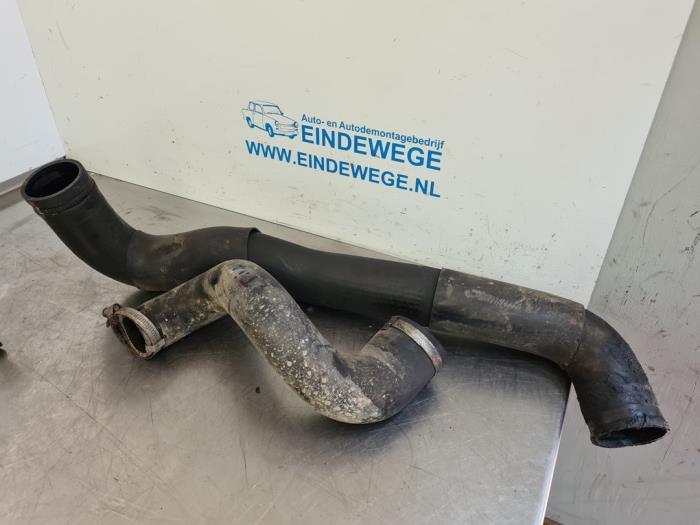 Gebrauchte Turboschlauch Landrover Range Rover Sport (LS) 2.7 TDV6 24V Preis € 50,00 Margenregelung angeboten von Auto- en demontagebedrijf Eindewege