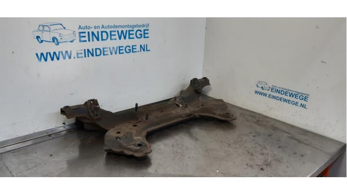 Usados Subchasis Hyundai i20 1.2i 16V Precio € 75,00 Norma de margen ofrecido por Auto- en demontagebedrijf Eindewege