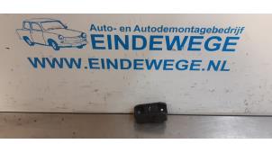Used Slide-tilt control BMW 5 serie (E60) 525d 24V Price € 25,00 Margin scheme offered by Auto- en demontagebedrijf Eindewege