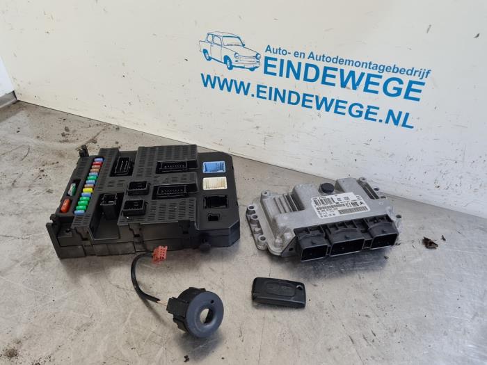 Used Engine management computer Peugeot 207/207+ (WA/WC/WM) 1.6 16V Price € 188,50 Margin scheme offered by Auto- en demontagebedrijf Eindewege