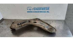 Used Front wishbone, right Peugeot 207/207+ (WA/WC/WM) 1.6 16V Price € 25,00 Margin scheme offered by Auto- en demontagebedrijf Eindewege