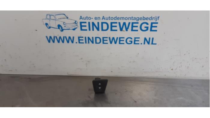 Usados Interruptor de ventanilla eléctrica Fiat Panda (169) 1.2, Classic Precio € 10,00 Norma de margen ofrecido por Auto- en demontagebedrijf Eindewege