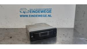 Used CD changer BMW 5 serie (E60) 525d 24V Price € 50,00 Margin scheme offered by Auto- en demontagebedrijf Eindewege